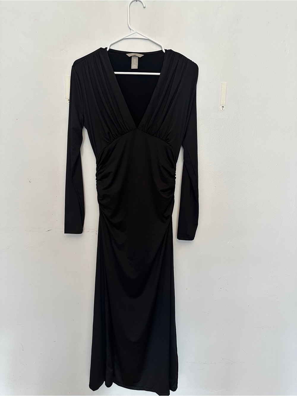 HM Satin Stretch Black V-Neck Long Sleeve Dress Women Medium Whimsigoth Minimal
